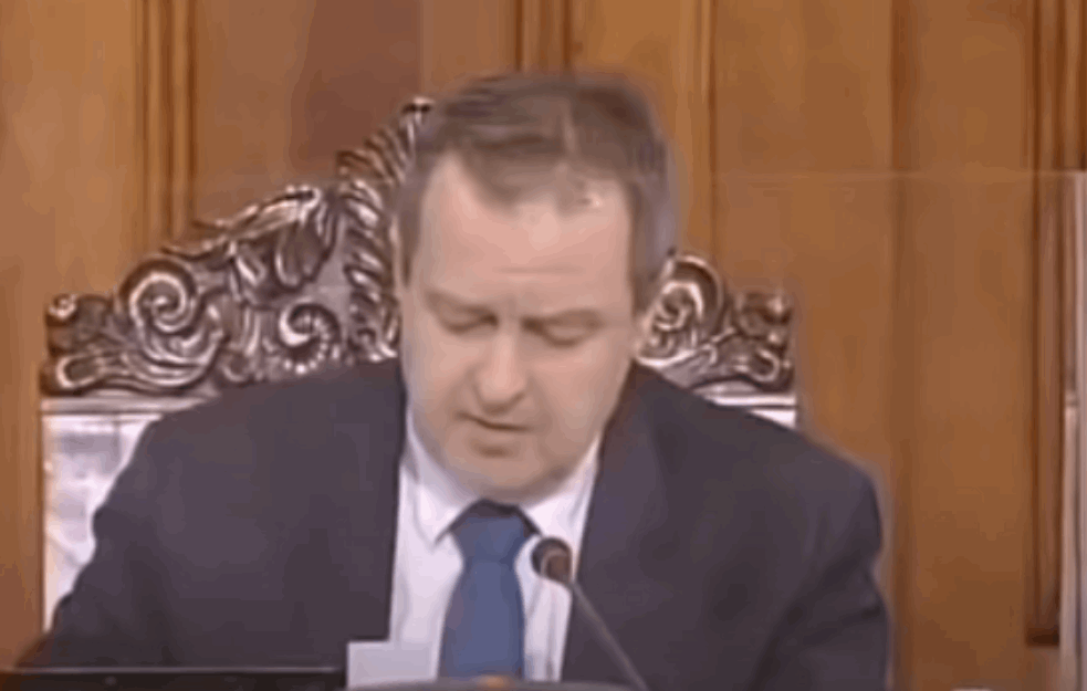 DAČIĆU SE OBRATILI GLUMCI: Sramotno je i za svaku OSUDU da se Skupština koristi za blaćenje umetnika koji su <span style='color:red;'><b>NACIONALNI IDENTITET</b></span>

